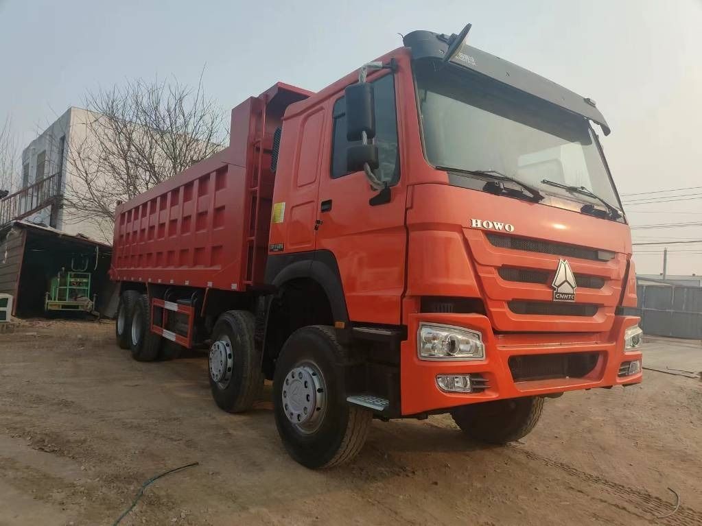 Truk jungkit Howo 371 8x4: gambar 9