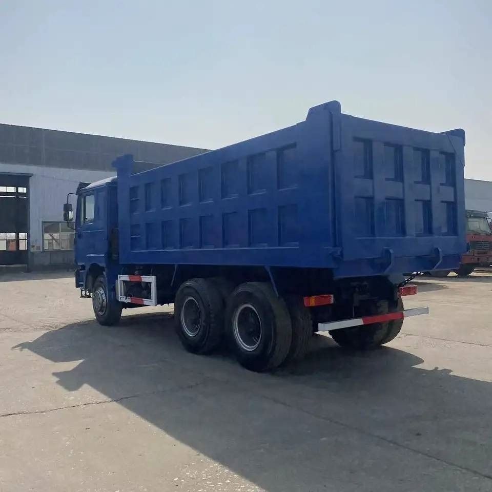 Shacman F3000 6x4 - Truk jungkit: gambar 4 Shacman F3000 6x4 - Truk jungkit: gambar 4