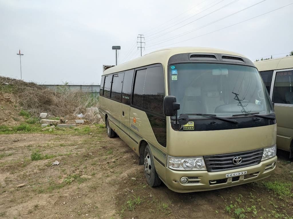 Toyota Coaster Bus - Bus mini, Van penumpang: gambar 3 Toyota Coaster Bus - Bus mini, Van penumpang: gambar 3