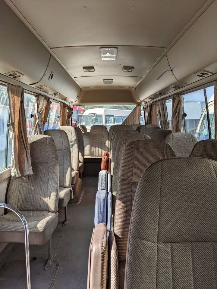 Bus mini, Van penumpang Toyota Coaster Bus: gambar 17 Bus mini, Van penumpang Toyota Coaster Bus: gambar 17