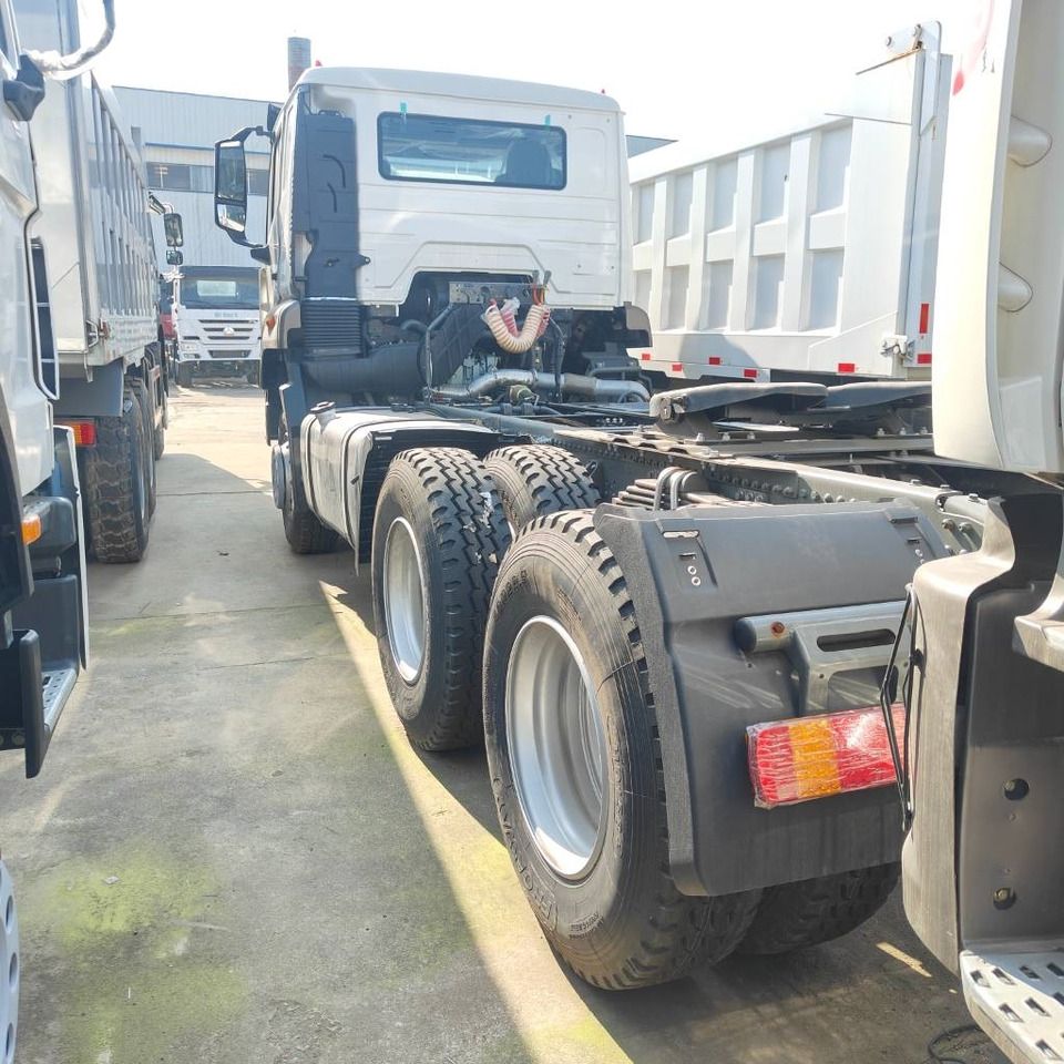 Howo 371 6x4 - Tractor head: gambar 4 Howo 371 6x4 - Tractor head: gambar 4