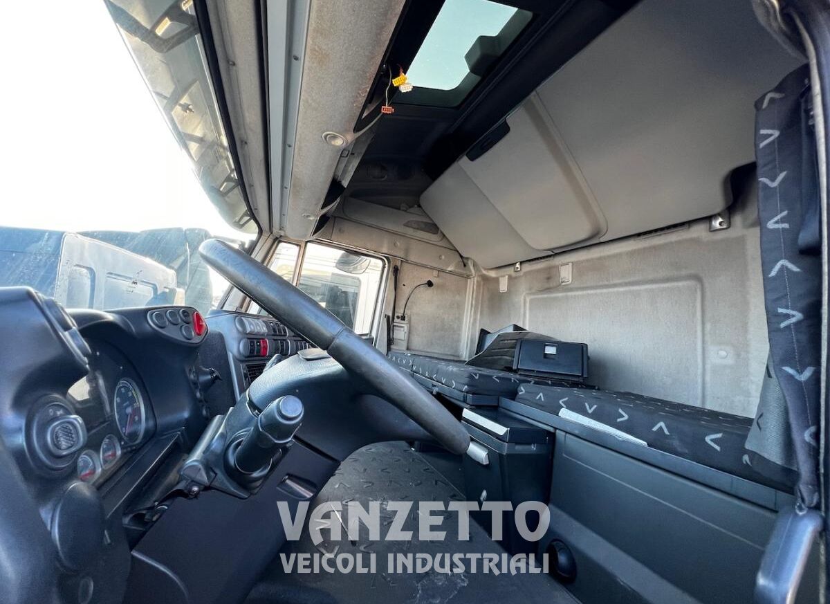 IVECO STRALIS - Kabin untuk Truk: gambar 5 IVECO STRALIS - Kabin untuk Truk: gambar 5