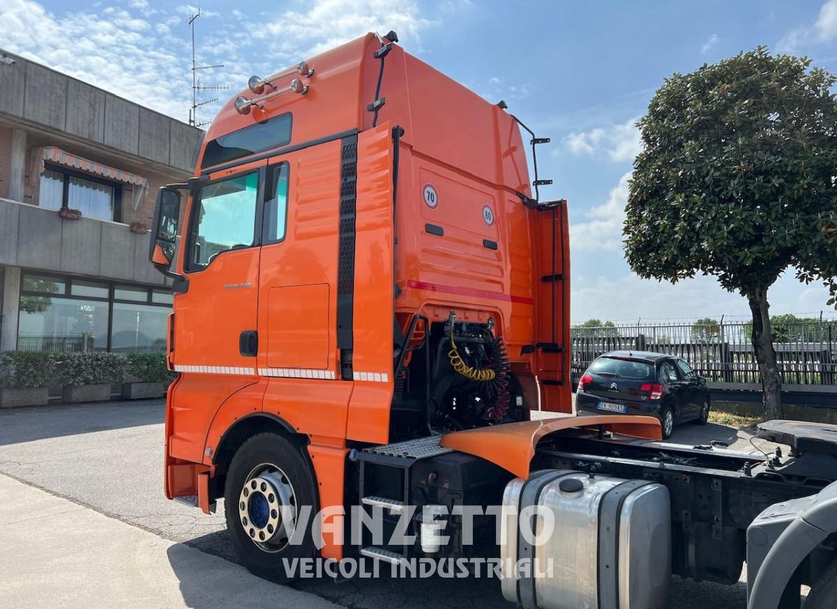 MAN TGX 18.440 - Tractor head: gambar 4 MAN TGX 18.440 - Tractor head: gambar 4