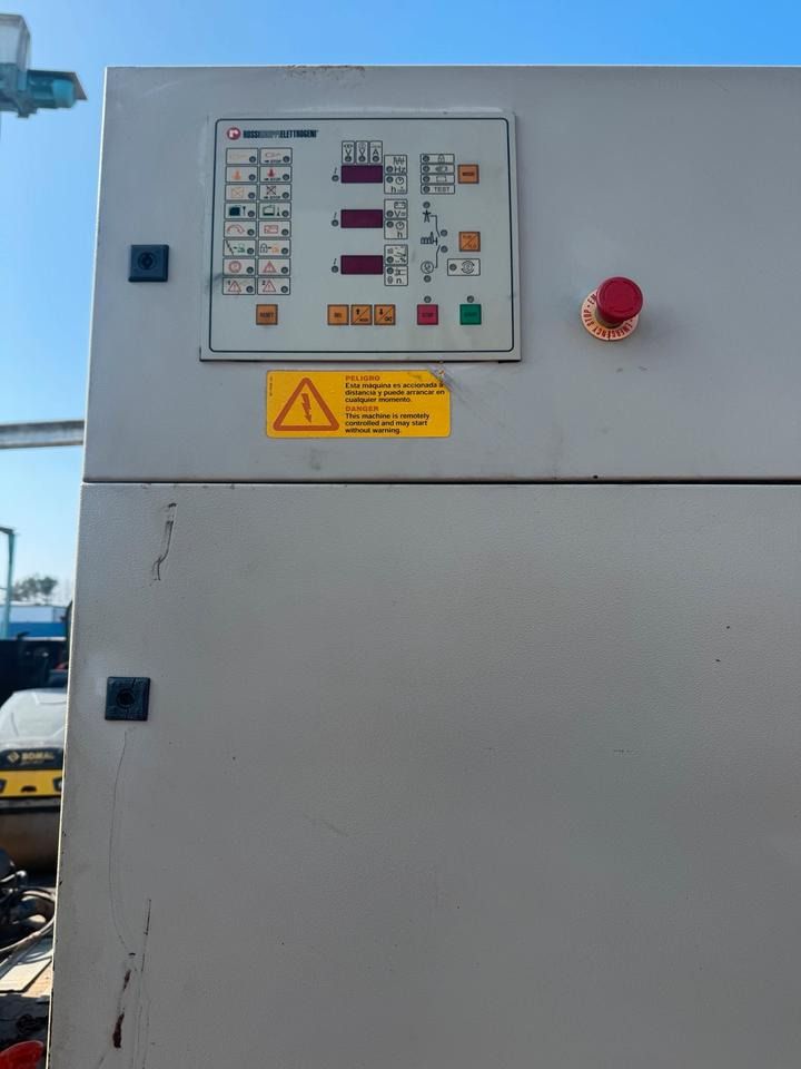 Perkins 1000 KVA Notstromaggregat 800 KW - Genset: gambar 2 Perkins 1000 KVA Notstromaggregat 800 KW - Genset: gambar 2