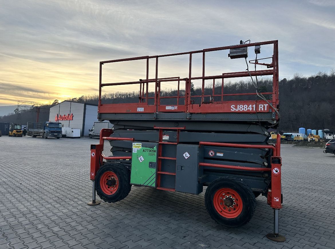 Skyjack SJ 8841 Diesel - Scissor lifts: gambar 3 Skyjack SJ 8841 Diesel - Scissor lifts: gambar 3