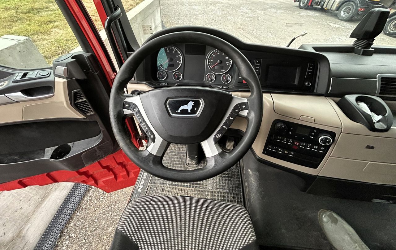 Truk MAN TGX 18.460 Engine Damaged: gambar 8