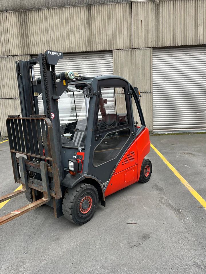 Linde H20T .cabine - Forklift LPG: gambar 1 Linde H20T .cabine - Forklift LPG: gambar 1