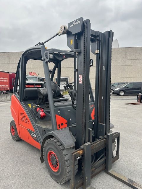 Linde H30T-02 3297 heures - Forklift LPG: gambar 2 Linde H30T-02 3297 heures - Forklift LPG: gambar 2