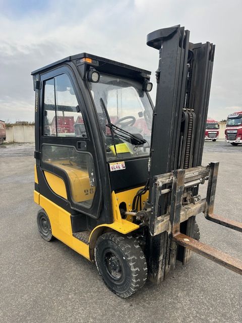 Yale GLP16VX .triplex 3527 heures 4 lignes - Forklift LPG: gambar 2 Yale GLP16VX .triplex 3527 heures 4 lignes - Forklift LPG: gambar 2