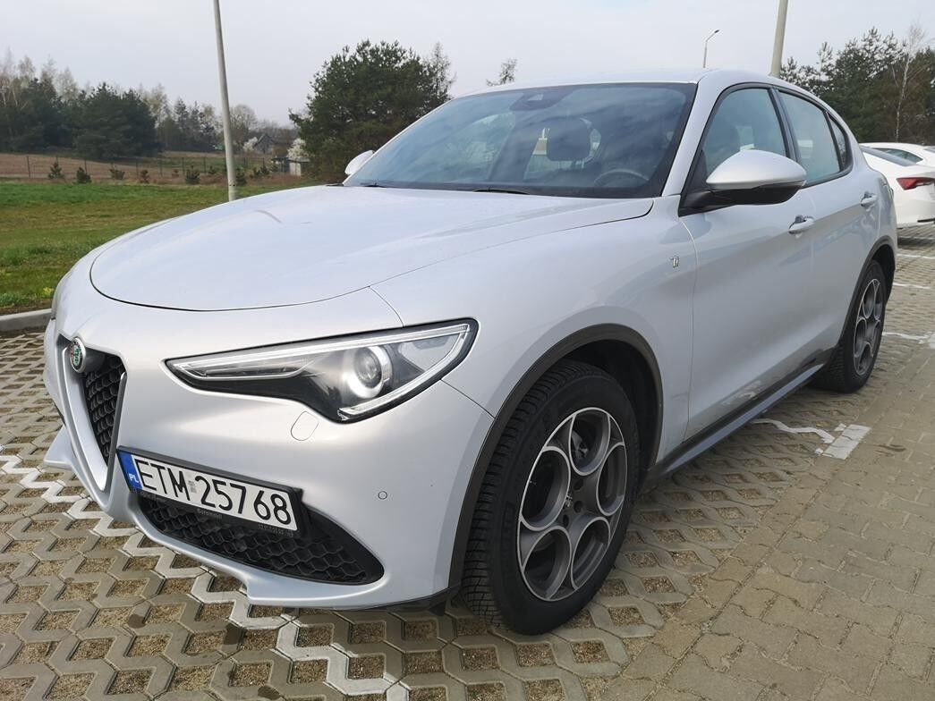 Alfa Romeo Stelvio 2.0 Turbo MR`23 E6d SUV - Mobil SUV: gambar 1 Alfa Romeo Stelvio 2.0 Turbo MR`23 E6d SUV - Mobil SUV: gambar 1