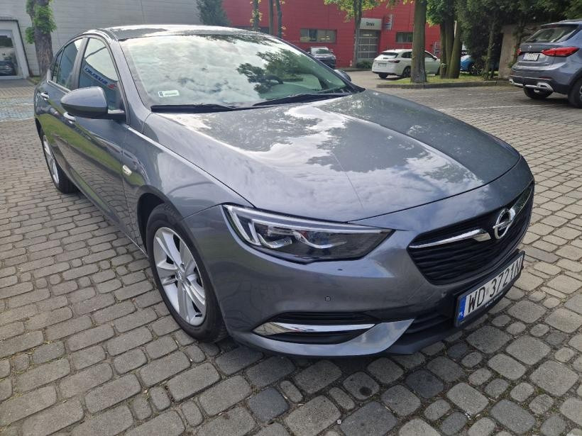 Opel Insignia 2.0 CDTI Enjoy S&S Kompakt - Mobil: gambar 2 Opel Insignia 2.0 CDTI Enjoy S&S Kompakt - Mobil: gambar 2