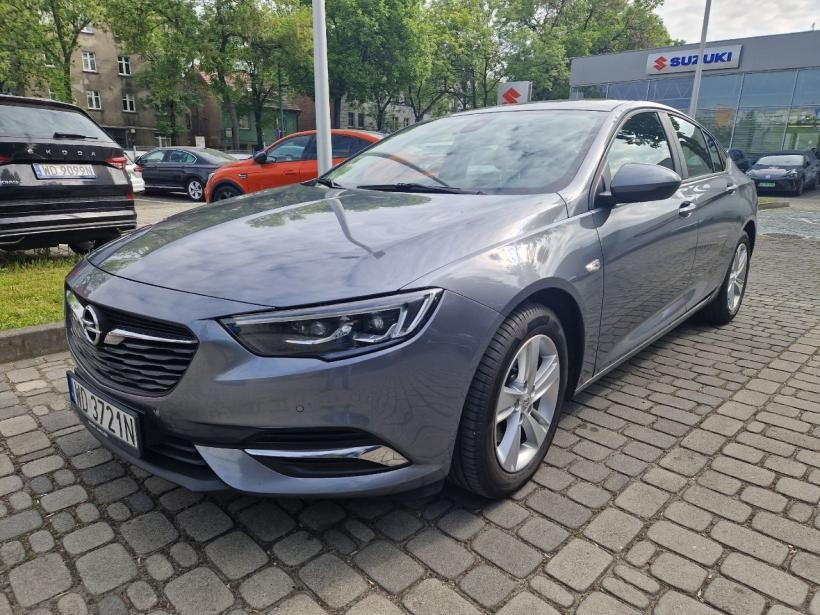 Opel Insignia 2.0 CDTI Enjoy S&S Kompakt - Mobil: gambar 1 Opel Insignia 2.0 CDTI Enjoy S&S Kompakt - Mobil: gambar 1