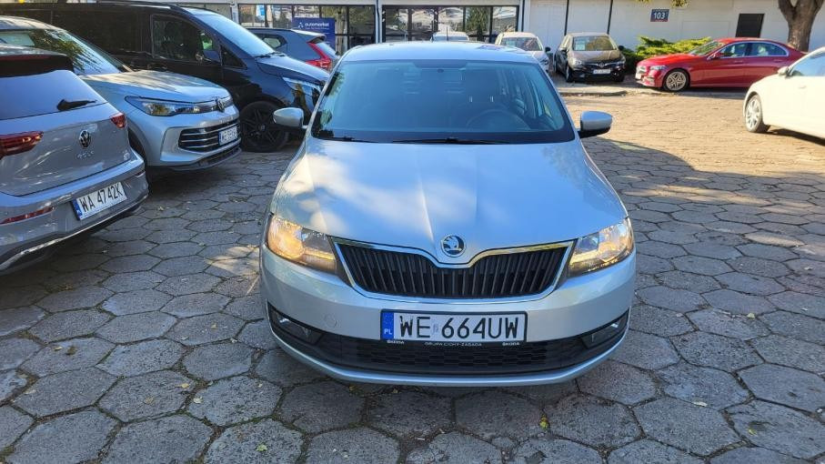 Skoda RAPID Rapid Spb. 1.0 TSI Ambition Kompakt - Mobil: gambar 2 Skoda RAPID Rapid Spb. 1.0 TSI Ambition Kompakt - Mobil: gambar 2