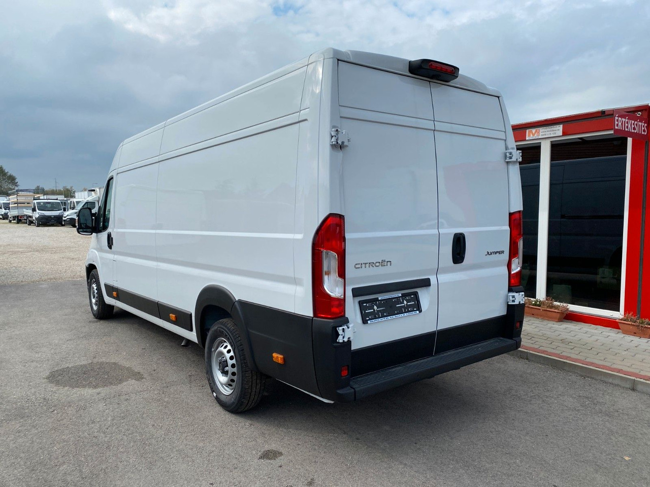 Citroën Jumper Kasten Hochraum 35 L4H2 Heavy BlueHDi 180 - Van panel: gambar 4 Citroën Jumper Kasten Hochraum 35 L4H2 Heavy BlueHDi 180 - Van panel: gambar 4