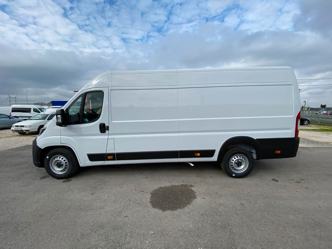 Citroën Jumper Kasten Hochraum 35 L4H2 Heavy BlueHDi 180 - Van panel: gambar 3 Citroën Jumper Kasten Hochraum 35 L4H2 Heavy BlueHDi 180 - Van panel: gambar 3