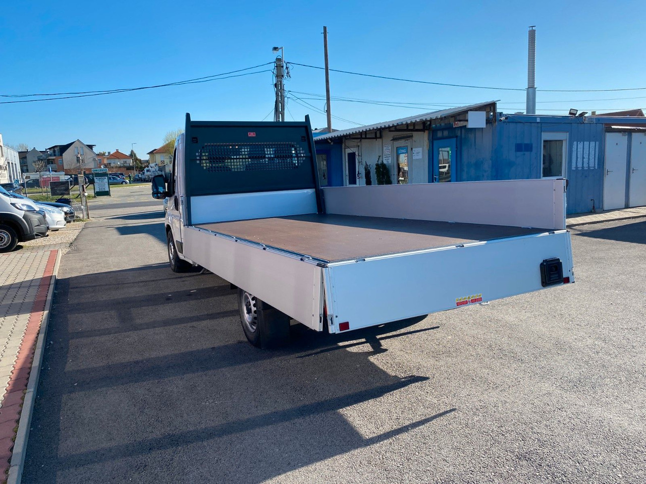 Fiat DUCATO XLWB MAXI PRITSCHE - Van flatbed: gambar 4 Fiat DUCATO XLWB MAXI PRITSCHE - Van flatbed: gambar 4