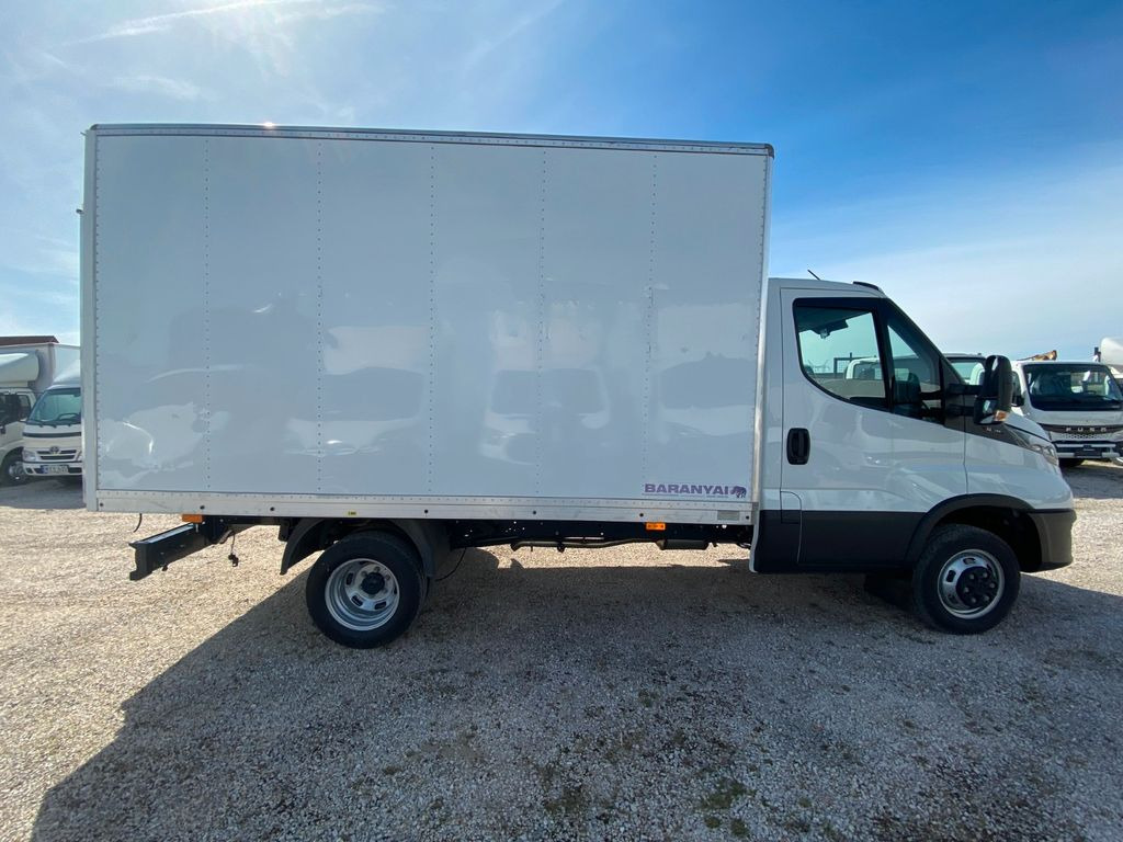 Iveco Daily Koffer mit LBW SOFORT Euro6E Iveco Daily Koffer mit LBW SOFORT Euro6E - Van box: gambar 2 Iveco Daily Koffer mit LBW SOFORT Euro6E Iveco Daily Koffer mit LBW SOFORT Euro6E - Van box: gambar 2