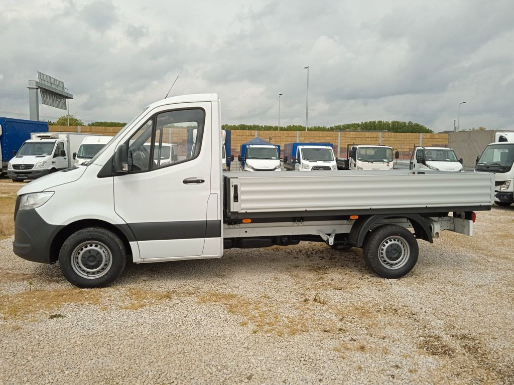 Mercedes-Benz 317 CDI RWD L2 Pritche 3665mm SOFORT Mercedes-Benz 317 CDI RWD L2 Pritche 3665mm SOFORT - Van flatbed: gambar 1 Mercedes-Benz 317 CDI RWD L2 Pritche 3665mm SOFORT Mercedes-Benz 317 CDI RWD L2 Pritche 3665mm SOFORT - Van flatbed: gambar 1