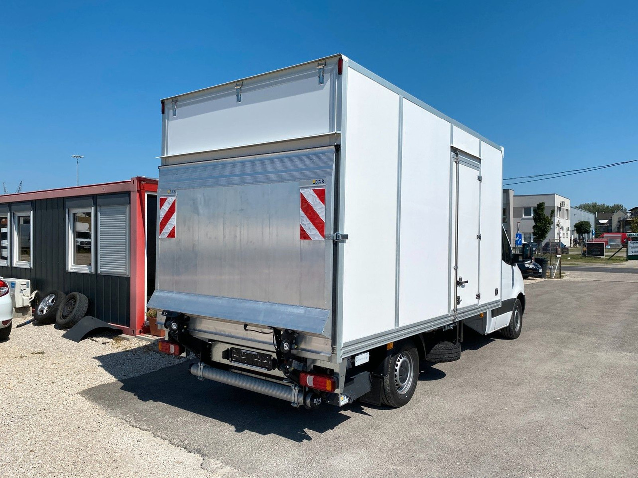 Mercedes-Benz Sprinter 317 Koffer+LBW - Van box: gambar 5 Mercedes-Benz Sprinter 317 Koffer+LBW - Van box: gambar 5