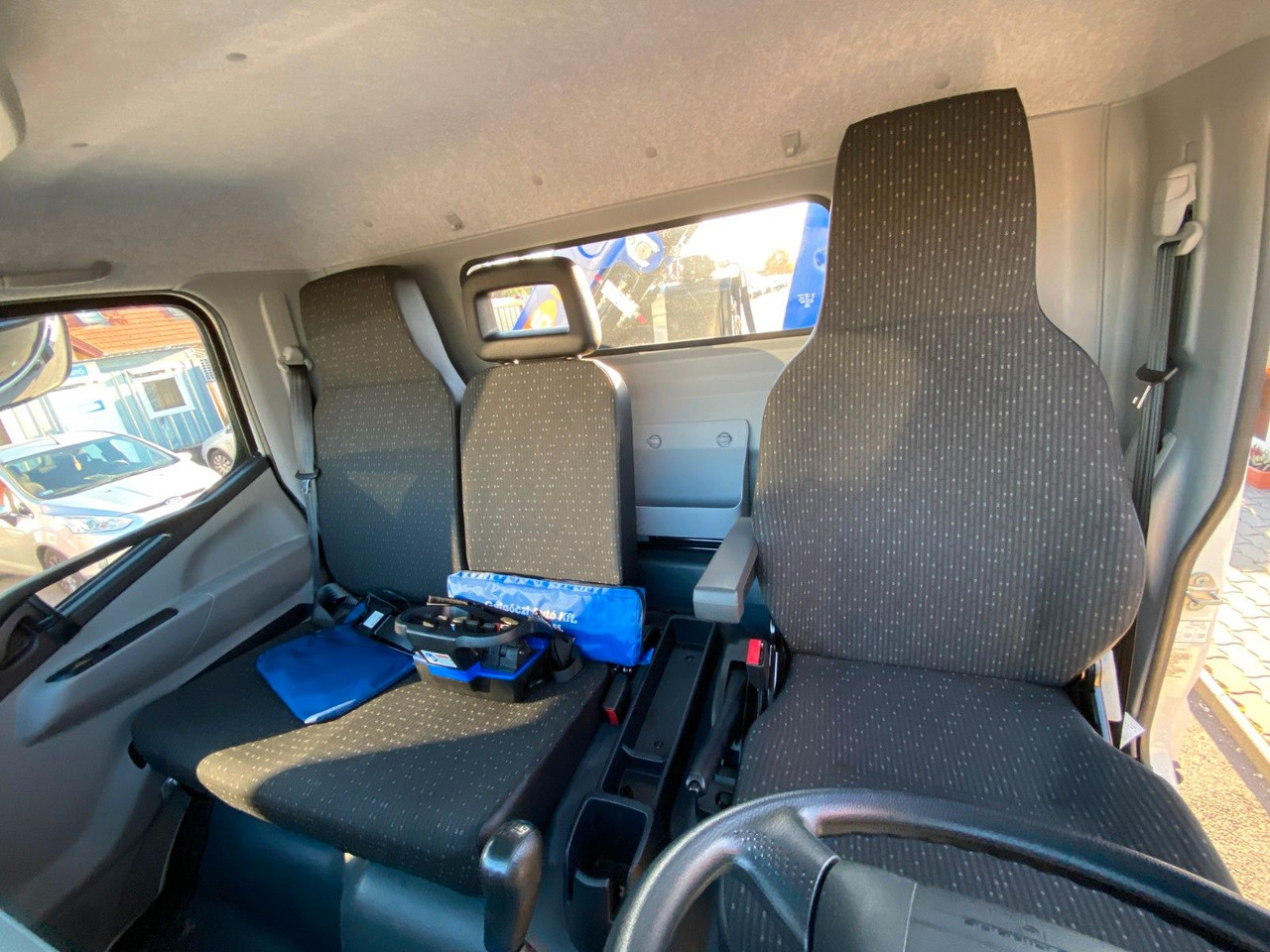 Leasing  Mitsubishi FUSO CANTER 6C18 4WD PRITSCHE+PM 6522P KRAN Mitsubishi FUSO CANTER 6C18 4WD PRITSCHE+PM 6522P KRAN: gambar 8