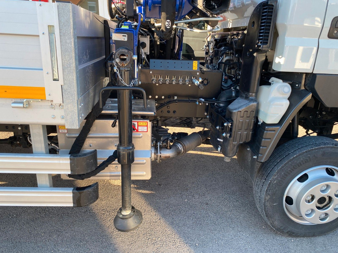 Leasing  Mitsubishi FUSO CANTER 6C18 4WD PRITSCHE+PM 6522P KRAN Mitsubishi FUSO CANTER 6C18 4WD PRITSCHE+PM 6522P KRAN: gambar 18