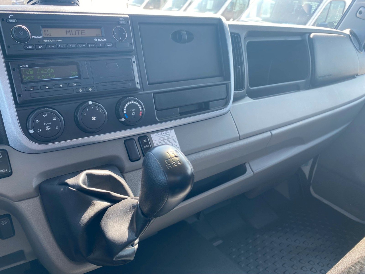 Leasing  Mitsubishi FUSO CANTER 6C18 4WD PRITSCHE+PM 6522P KRAN Mitsubishi FUSO CANTER 6C18 4WD PRITSCHE+PM 6522P KRAN: gambar 22