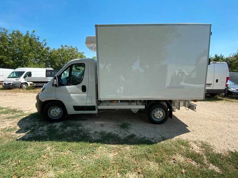 Peugeot Boxer L2 Heavy Kühlkoffer Peugeot Boxer L2 Heavy Kühlkoffer - Van berpendingin: gambar 2 Peugeot Boxer L2 Heavy Kühlkoffer Peugeot Boxer L2 Heavy Kühlkoffer - Van berpendingin: gambar 2
