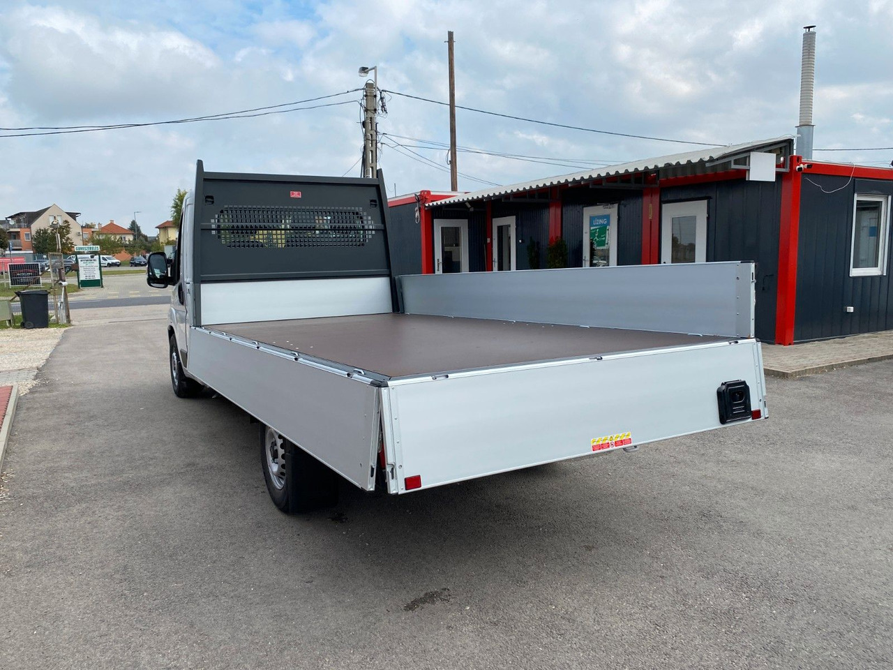 Van flatbed Peugeot Boxer Pritsche/Kipper 435 L4 BlueHDi 140: gambar 10 Van flatbed Peugeot Boxer Pritsche/Kipper 435 L4 BlueHDi 140: gambar 10