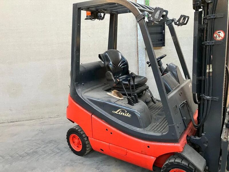 Linde H16T-03 - Forklift: gambar 2 Linde H16T-03 - Forklift: gambar 2