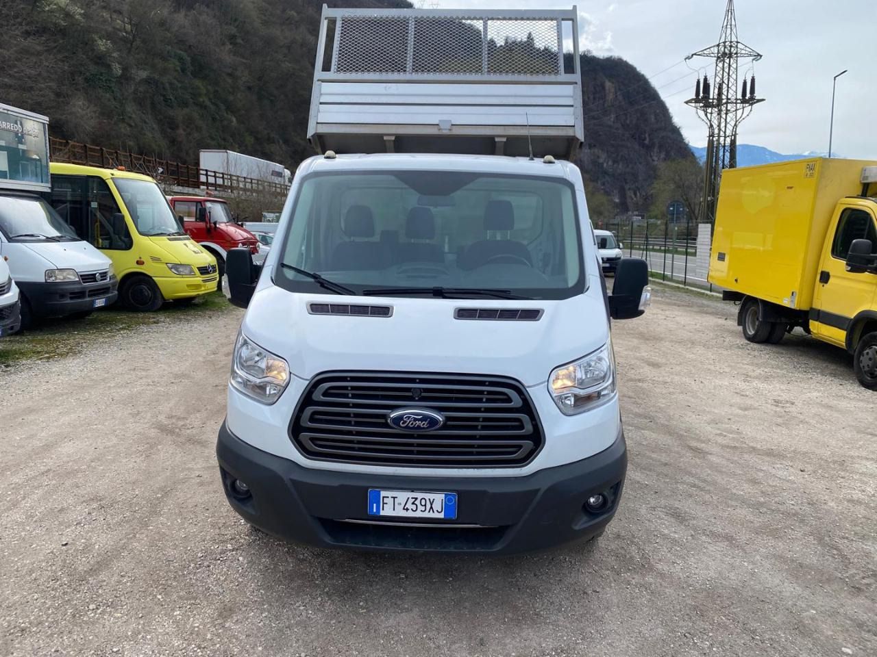 FORD Transit 2.0 Cassone ribaltabile - Van jungkit: gambar 3 FORD Transit 2.0 Cassone ribaltabile - Van jungkit: gambar 3