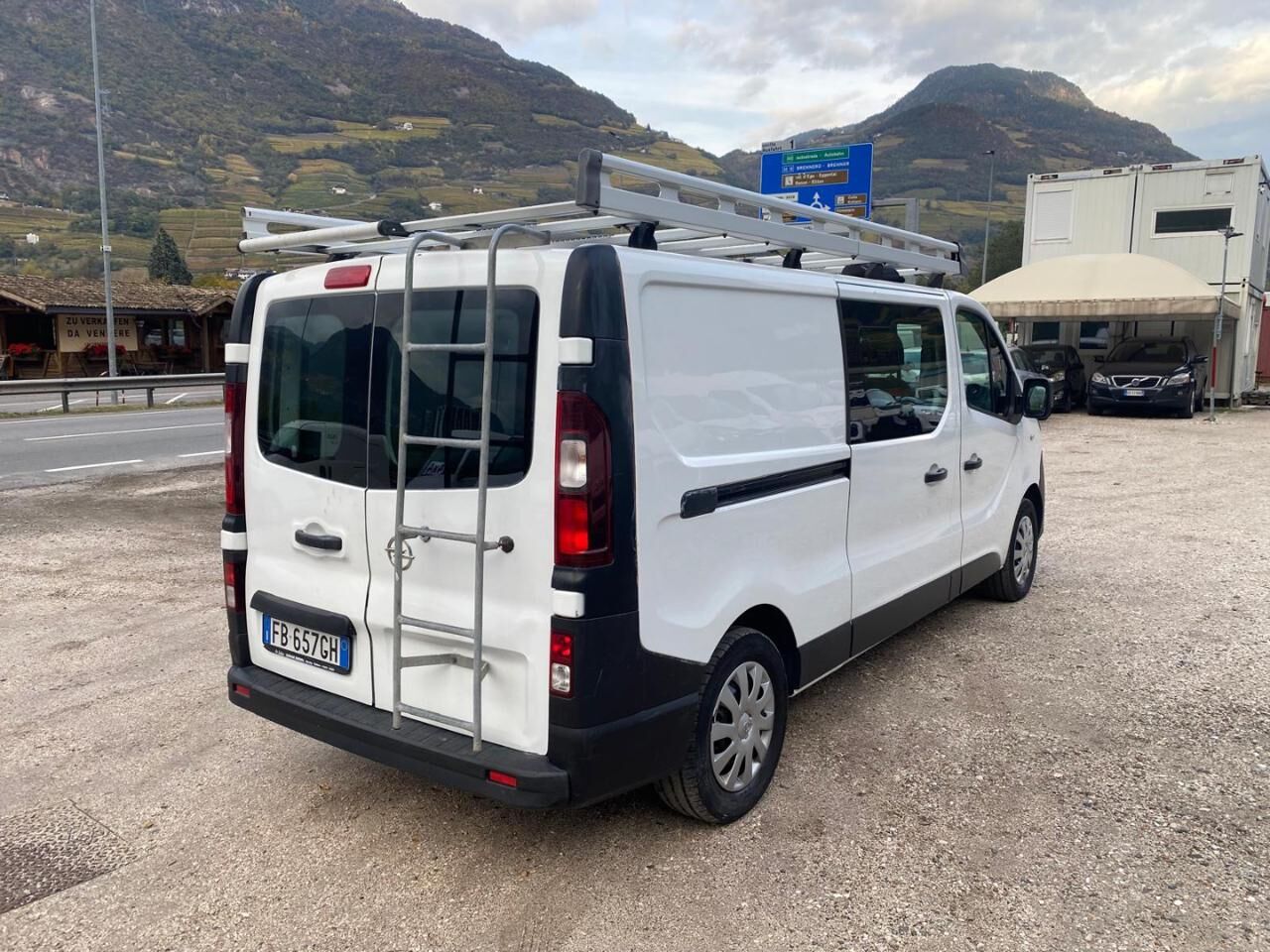 OPEL Vivaro - Van kombi: gambar 4 OPEL Vivaro - Van kombi: gambar 4