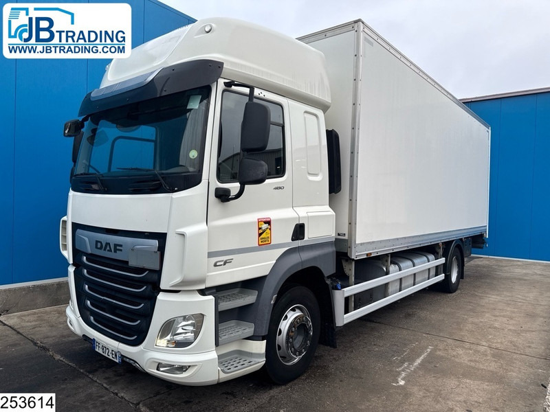 DAF CF 480 EURO 6, Standairco - Truk box: gambar 1 DAF CF 480 EURO 6, Standairco - Truk box: gambar 1