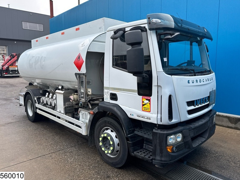 Iveco Euro cargo EURO 5, Fuel, 13.390 Liter, 4 Comp - Truk tangki: gambar 3 Iveco Euro cargo EURO 5, Fuel, 13.390 Liter, 4 Comp - Truk tangki: gambar 3