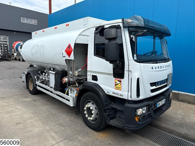 Iveco Eurocargo 190EL28 EURO 5, Fuel, 13390 liter, 4 Comp - Truk tangki: gambar 2 Iveco Eurocargo 190EL28 EURO 5, Fuel, 13390 liter, 4 Comp - Truk tangki: gambar 2