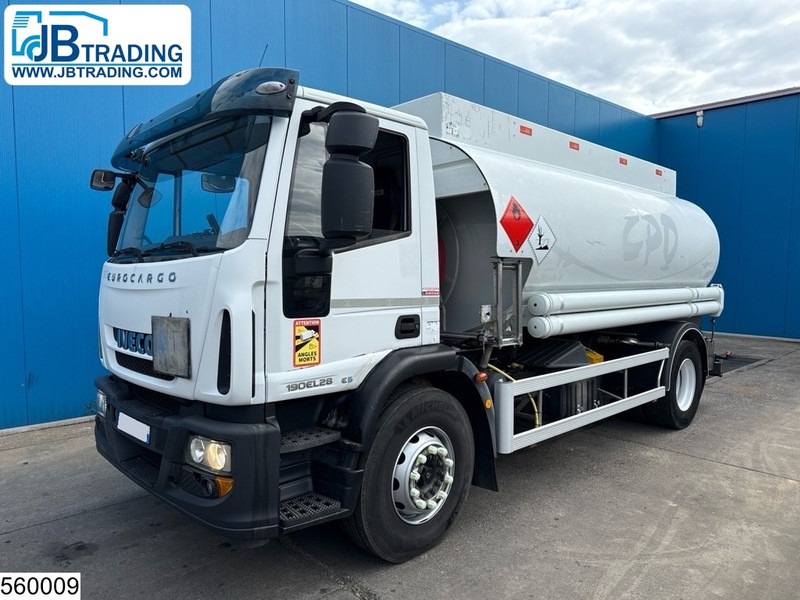 Iveco Eurocargo 190EL28 EURO 5, Fuel, 13390 liter, 4 Comp - Truk tangki: gambar 1 Iveco Eurocargo 190EL28 EURO 5, Fuel, 13390 liter, 4 Comp - Truk tangki: gambar 1