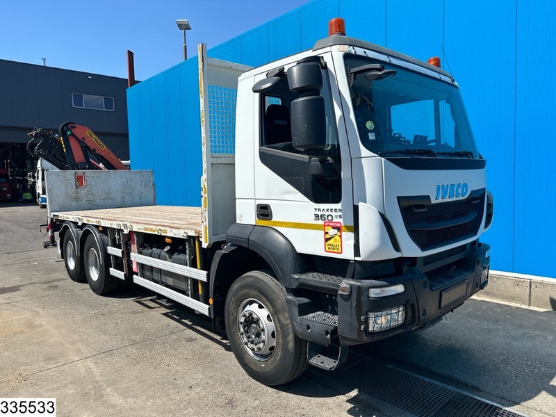 Iveco Trakker 360 6X4, EURO 6, Palfinger, Remote - Truk flatbed, Truk derek: gambar 2 Iveco Trakker 360 6X4, EURO 6, Palfinger, Remote - Truk flatbed, Truk derek: gambar 2