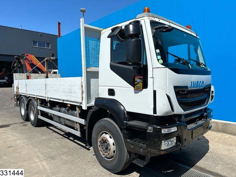 Iveco Trakker 360 6X4, EURO 6, Steel suspension, Palfinger - Truk flatbed, Truk derek: gambar 3 Iveco Trakker 360 6X4, EURO 6, Steel suspension, Palfinger - Truk flatbed, Truk derek: gambar 3