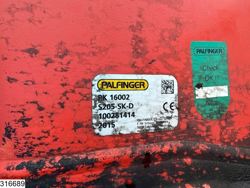 Iveco Trakker 360 6x4, EURO 6, Palfinger, Remote - Truk flatbed, Truk derek: gambar 4 Iveco Trakker 360 6x4, EURO 6, Palfinger, Remote - Truk flatbed, Truk derek: gambar 4