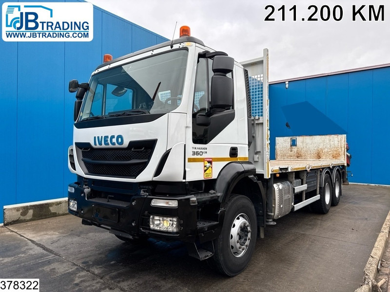 Iveco Trakker 360 6x4, EURO 6, Steelsuspension, Hub reduction - Truk flatbed: gambar 1 Iveco Trakker 360 6x4, EURO 6, Steelsuspension, Hub reduction - Truk flatbed: gambar 1