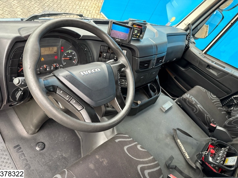 Iveco Trakker 360 6x4, EURO 6, Steelsuspension, Hub reduction - Truk flatbed: gambar 4 Iveco Trakker 360 6x4, EURO 6, Steelsuspension, Hub reduction - Truk flatbed: gambar 4