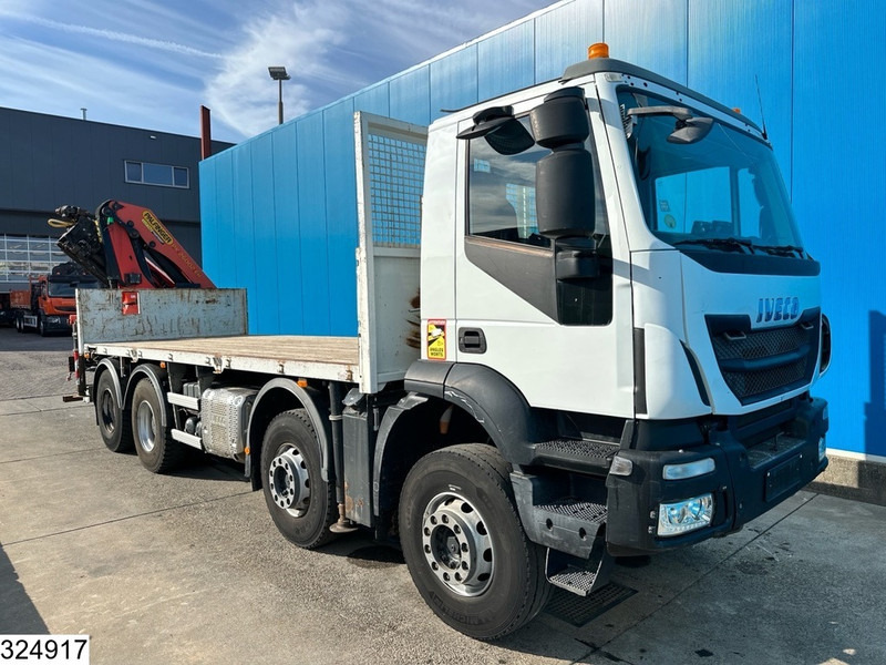 Iveco Trakker 8x4, EURO 6, Palfinger, Remote - Truk flatbed, Truk derek: gambar 3 Iveco Trakker 8x4, EURO 6, Palfinger, Remote - Truk flatbed, Truk derek: gambar 3