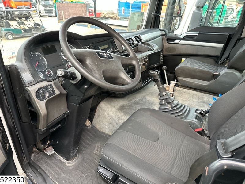 MAN TGS 32 360 8x4, EURO 4, SCHWING, 9m3, Manual - Truk pengaduk beton: gambar 5 MAN TGS 32 360 8x4, EURO 4, SCHWING, 9m3, Manual - Truk pengaduk beton: gambar 5