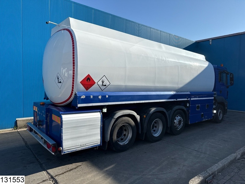 MAN TGS 39 360 8x2, FUEL, 31300 Liter, 4 Comp - Truk tangki: gambar 3 MAN TGS 39 360 8x2, FUEL, 31300 Liter, 4 Comp - Truk tangki: gambar 3