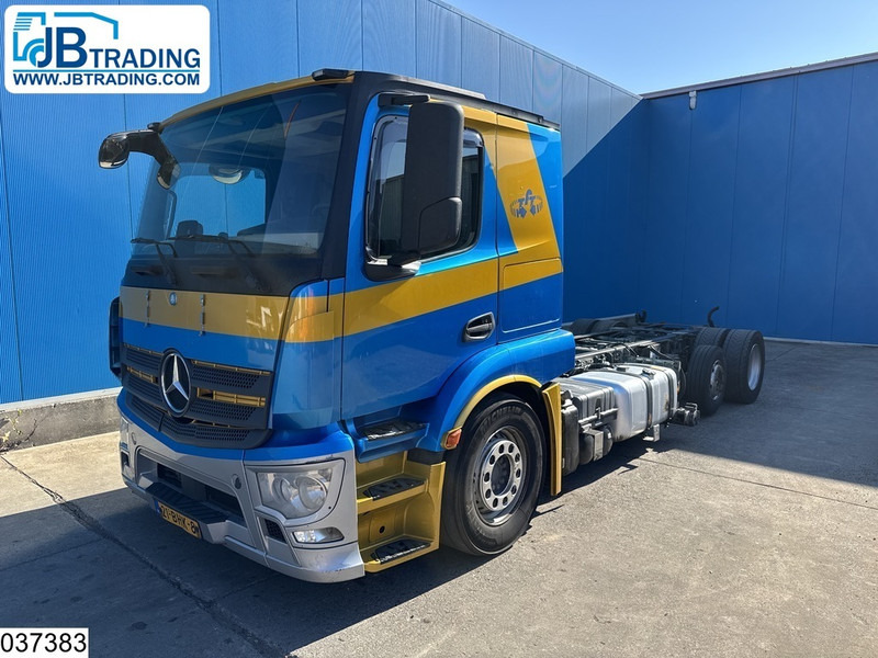 Mercedes-Benz Actros 2443 EURO 6, Winch, Hydraulic - Truk sasis: gambar 1 Mercedes-Benz Actros 2443 EURO 6, Winch, Hydraulic - Truk sasis: gambar 1
