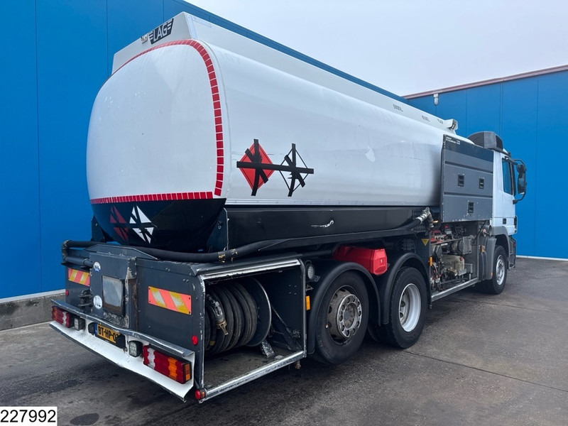 Mercedes-Benz Actros 2532 6x2, EURO 5, 23600 Liter, 5 Comp, LAG - Truk tangki: gambar 2 Mercedes-Benz Actros 2532 6x2, EURO 5, 23600 Liter, 5 Comp, LAG - Truk tangki: gambar 2