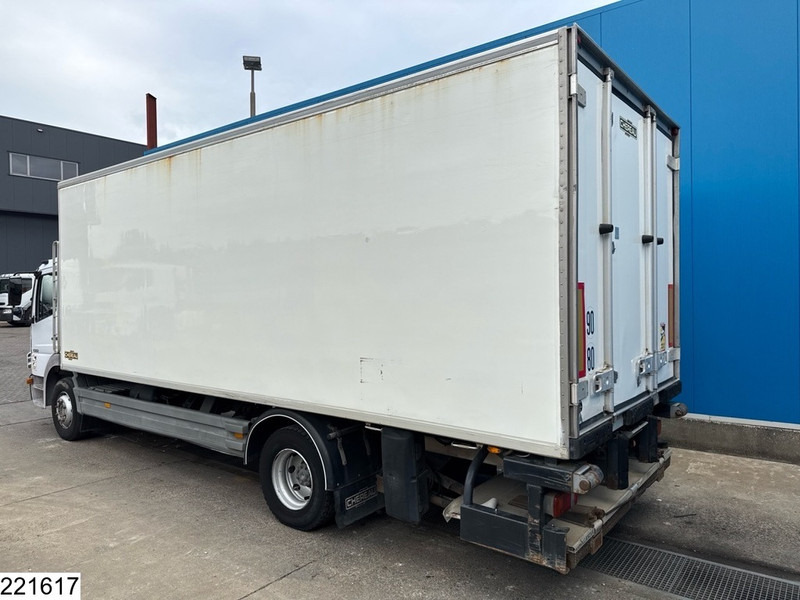 Mercedes-Benz Atego 1322 EURO 4, Manual, Dhollandia, Chereau - Truk berpendingin: gambar 4 Mercedes-Benz Atego 1322 EURO 4, Manual, Dhollandia, Chereau - Truk berpendingin: gambar 4