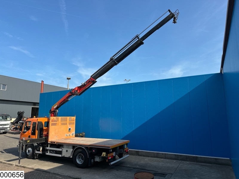 Renault C 320 EURO 6, Steel suspension, Palfinger - Truk flatbed, Truk derek: gambar 4 Renault C 320 EURO 6, Steel suspension, Palfinger - Truk flatbed, Truk derek: gambar 4