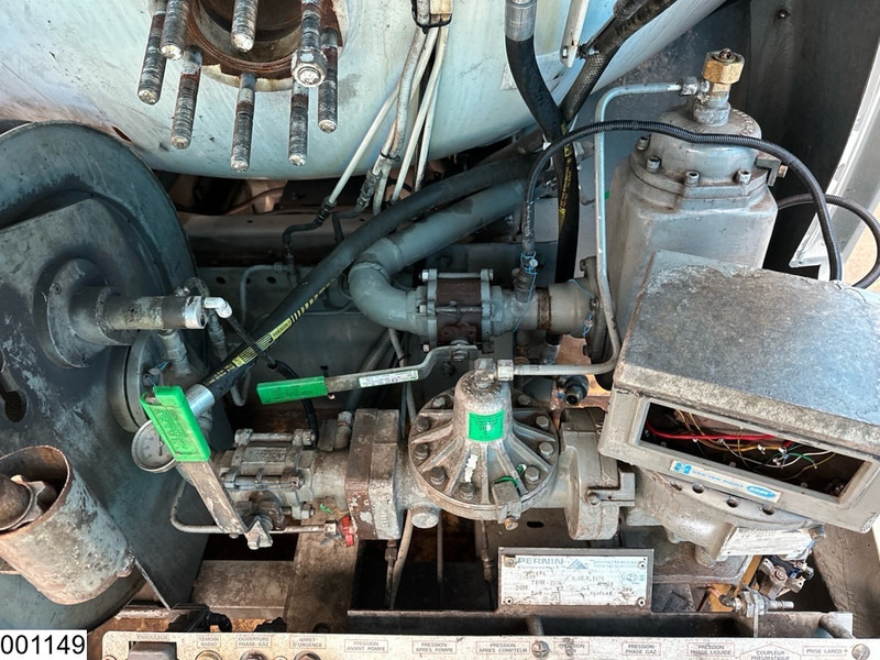 Renault Midlum 220 Dxi 16104 Liter, LPG GPL, Gastank, Steel suspension - Truk tangki: gambar 5 Renault Midlum 220 Dxi 16104 Liter, LPG GPL, Gastank, Steel suspension - Truk tangki: gambar 5