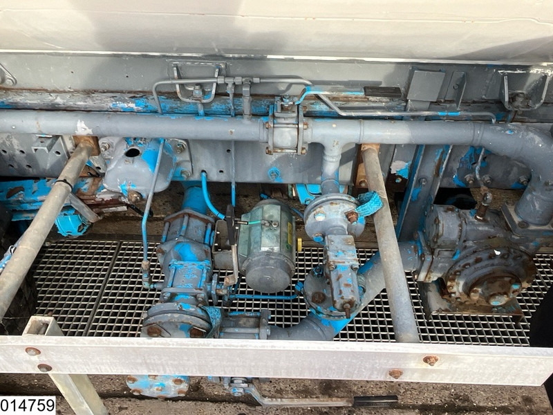 Renault Premium 210 19010 Liter, LPG GPL, Gastank, Steel suspension - Truk tangki: gambar 5 Renault Premium 210 19010 Liter, LPG GPL, Gastank, Steel suspension - Truk tangki: gambar 5
