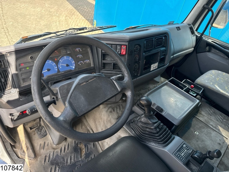 Renault Premium 270 20416 LITER, LPG GPL, Gas tank, Steel suspension - Truk tangki: gambar 5 Renault Premium 270 20416 LITER, LPG GPL, Gas tank, Steel suspension - Truk tangki: gambar 5